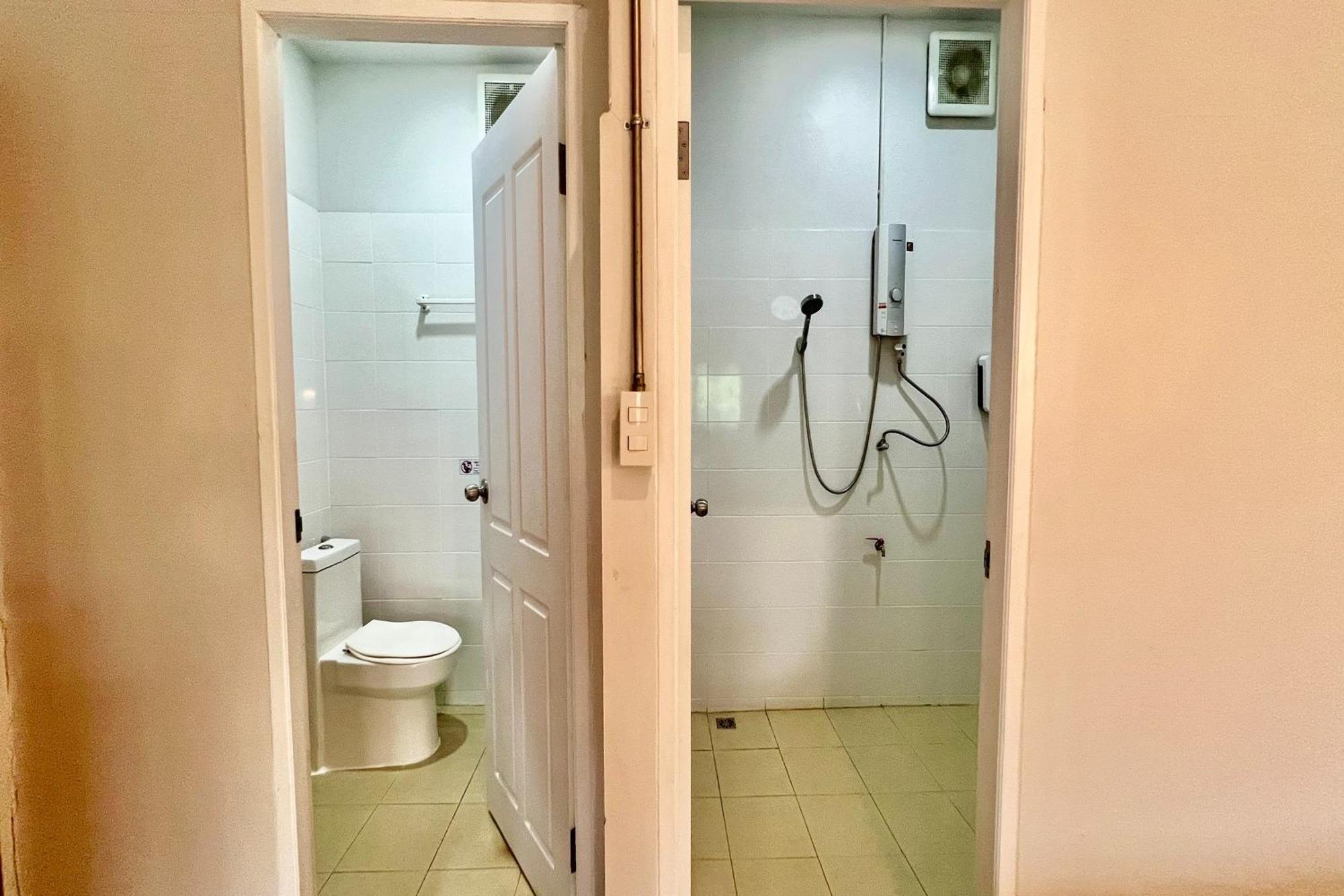 Отель Asaya House Чиангмай Экстерьер фото
