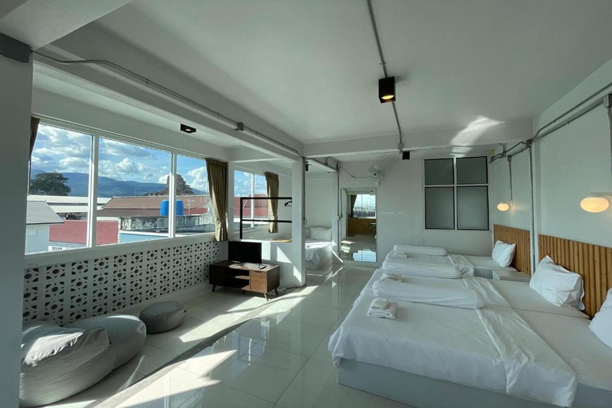 Отель Asaya House Чиангмай Экстерьер фото